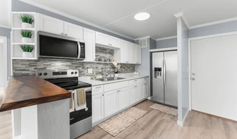 111 KAHULUI BEACH Rd D328, Kahului, HI 96732