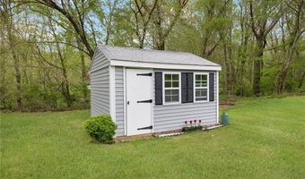 34 Finch Ln, North Kingstown, RI 02874