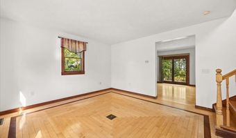 30 Seabreeze Dr, Bourne, MA 02532