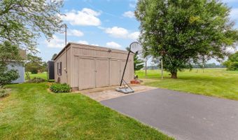 3224 Sand Crk, Adrian, MI 49221