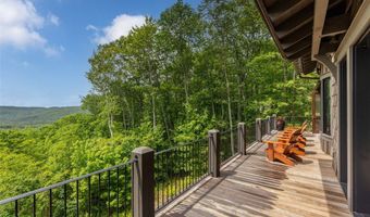 39 Firesong Ln, Glenville, NC 28736