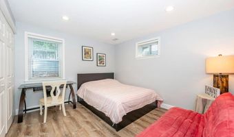 4926 KING DAVID Blvd, Annandale, VA 22003