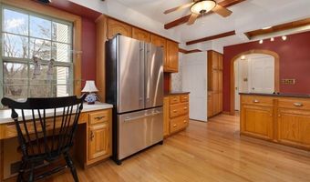 555 Great Rd, Lincoln, RI 02865