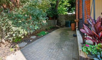22 E Frankfort St, Columbus, OH 43206