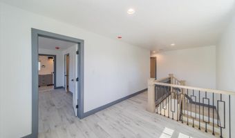 187 Grand Central Pkwy, Bayville, NJ 08721