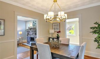 4 Harlem St, East Providence, RI 02916