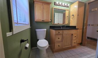 1 Hopkins Ct, Coventry, RI 02816