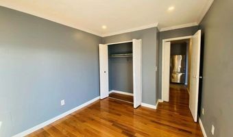 144 Kenrick St 34, Boston, MA 02135