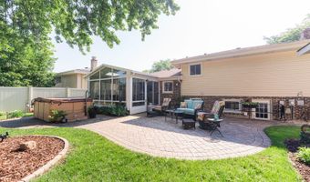 554 N Green Ridge St, Addison, IL 60101