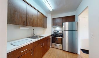 1225 Island Dr 103, Ann Arbor, MI 48105
