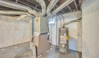 256 E York St, Akron, OH 44310
