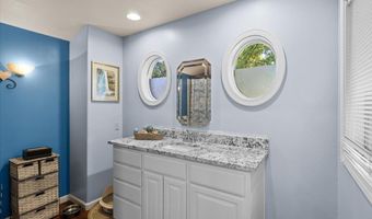 900 Cypress Point Loop, Ashland, OR 97520