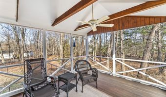 6 Advocate Pl, Danbury, CT 06810