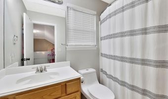 416 Country Hills Dr, Augusta, KS 67010