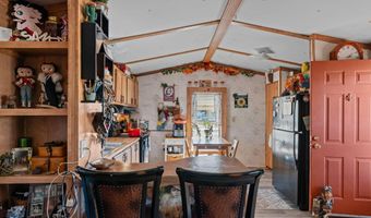 22590 W PACIFIC St, Congress, AZ 85332