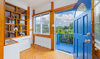 2048 KALANIANAOLE St, Hilo, HI 96720