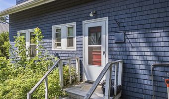 28 Davenport St, Augusta, ME 04330