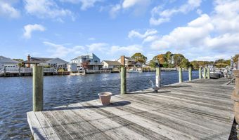 64 Harbor Inn Rd, Bayville, NJ 08721