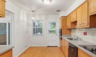1454 ROXANNA Rd NW, Washington, DC 20012