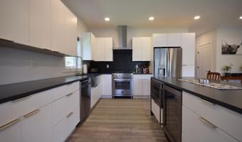 1882 Paine Tpke S, Berlin, VT 05602