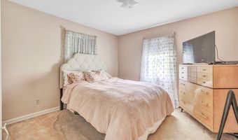 85 Elmsford Rd, Bridgeport, CT 06606