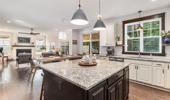 6217 S Trailwoods Dr, Ann Arbor, MI 48103
