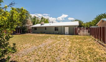 612 HONEYLOCUST St, Bloomfield, NM 87413
