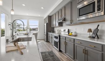 2818 Fifth St, Alameda, CA 94501