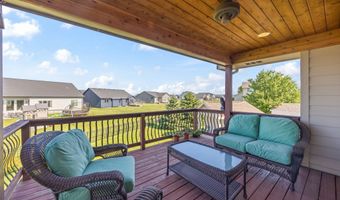 417 33rd St SW, Altoona, IA 50009