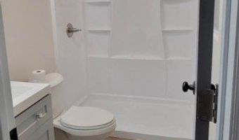 40 Honiss St, Belleville, NJ 07109