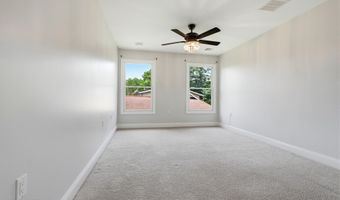 646 Compass Ave, Beachwood, NJ 08722