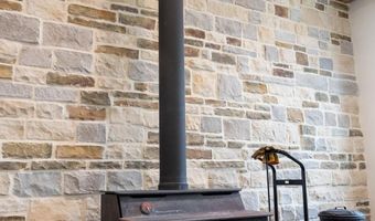 23249 Maple Rdg, Adel, IA 50003