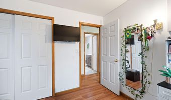 106 Halfmoon Dr, Altamont, NY 12009