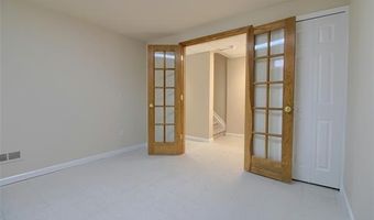 3241 Buckhorn Ct, Ann Arbor, MI 48105