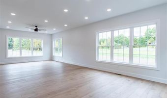 956 N Barnstead Rd, Barnstead, NH 03225