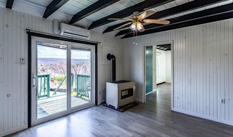 408 HAWKS NEST Dr, Baker, WV 26801