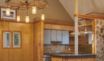 51 Zinnia Dr, Alloway, NJ 07418