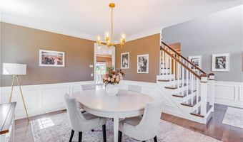 59 Camden Ln, Cranston, RI 02921