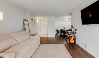 5300 HOLMES RUN Pkwy 417, Alexandria, VA 22304