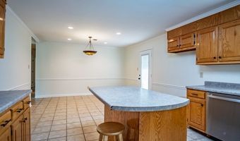 316 Hickory Ln, Batesville, MS 38606