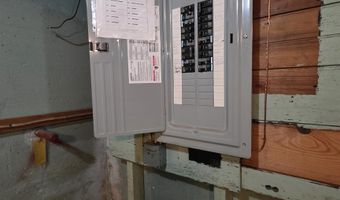 98 Merchant St, Barre, VT 05641