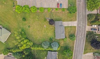 405 W GREENFIELD Ave, Algoma, WI 54201
