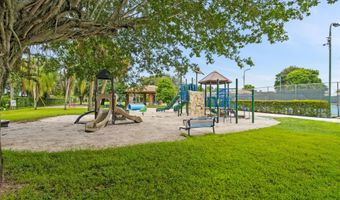 427 Glenbrook Dr, Atlantis, FL 33462