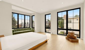 2100 4TH St NE #2, Washington, DC 20002