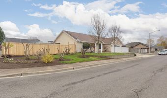 1188 Wedgewood Dr, Central Point, OR 97502