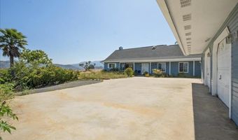 772 Rainbow Crest Rd, Fallbrook, CA 92028