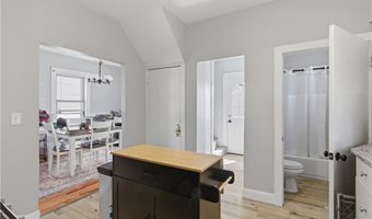25 Hoppin Ave, East Providence, RI 02915