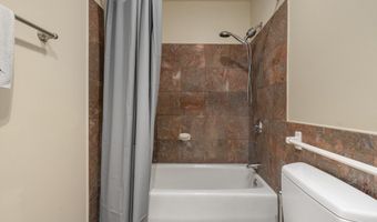 177 Main St A, Amesbury, MA 01913