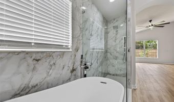 7705 NOTTINGHILL SKY Dr, Apollo Beach, FL 33572