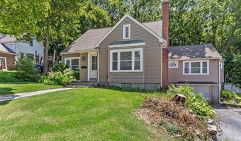 9 Country Pkwy, North Providence, RI 02911